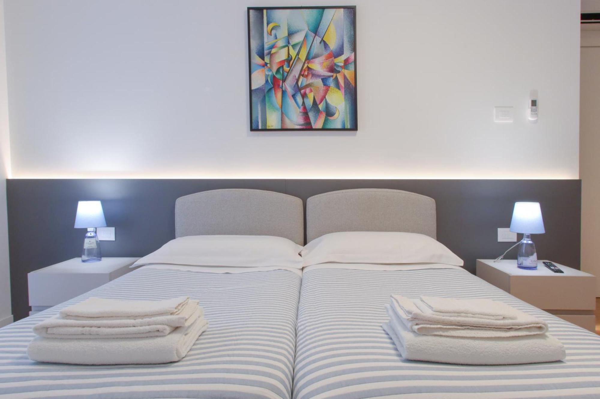 Casa Ardo Wifi & Free Parking In Lecco Center Apartment Bagian luar foto