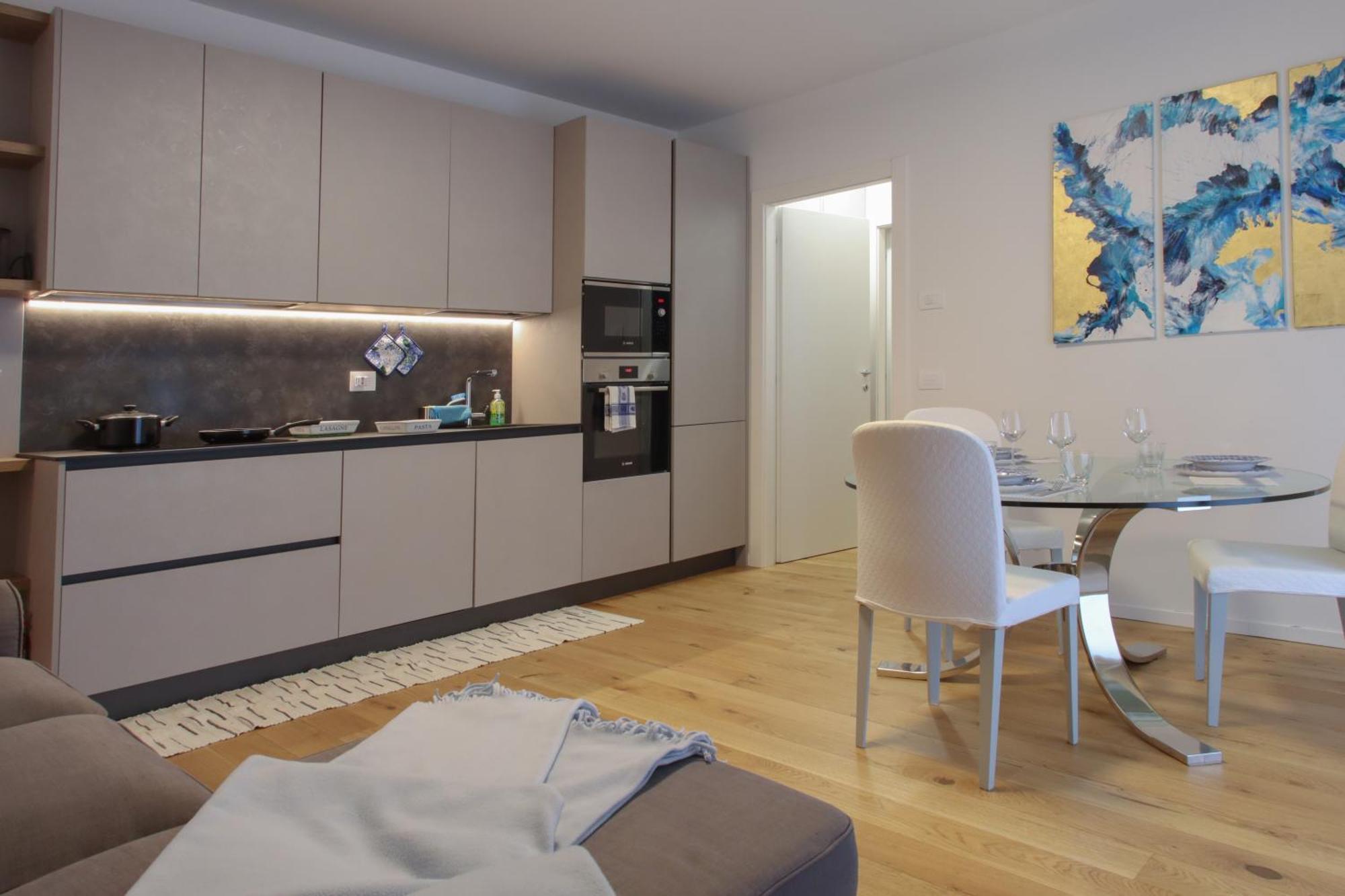 Casa Ardo Wifi & Free Parking In Lecco Center Apartment Bagian luar foto