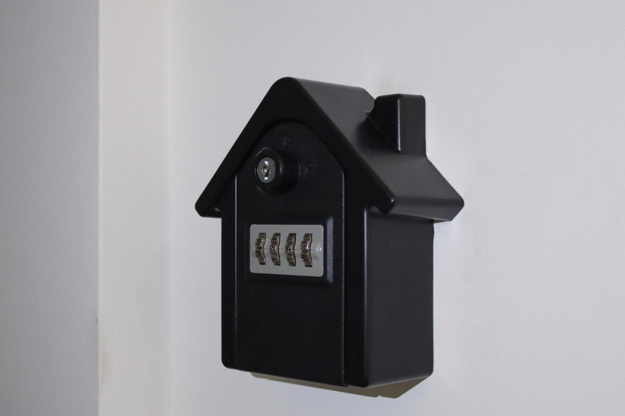 Casa Ardo Wifi & Free Parking In Lecco Center Apartment Bagian luar foto