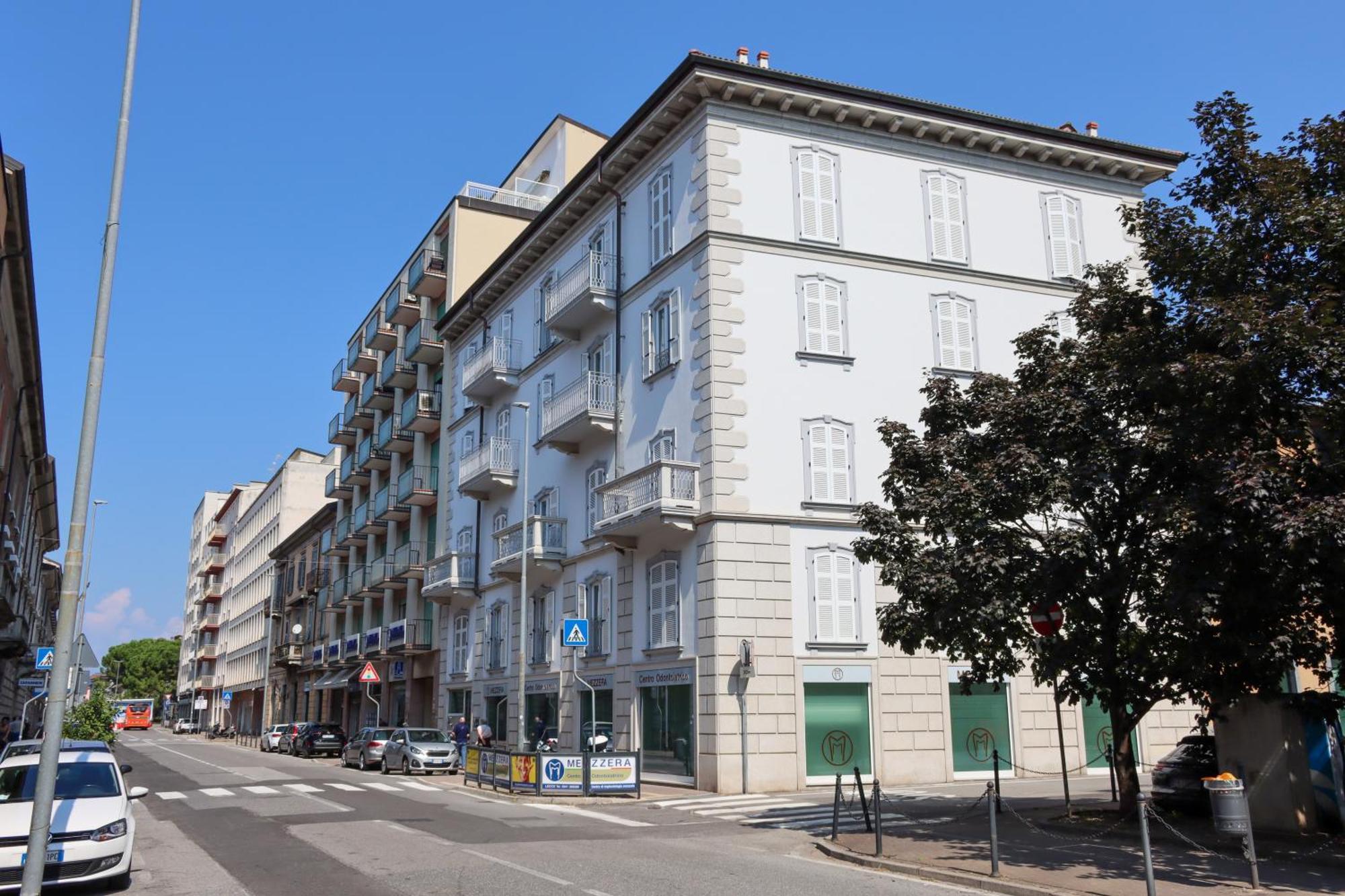 Casa Ardo Wifi & Free Parking In Lecco Center Apartment Bagian luar foto