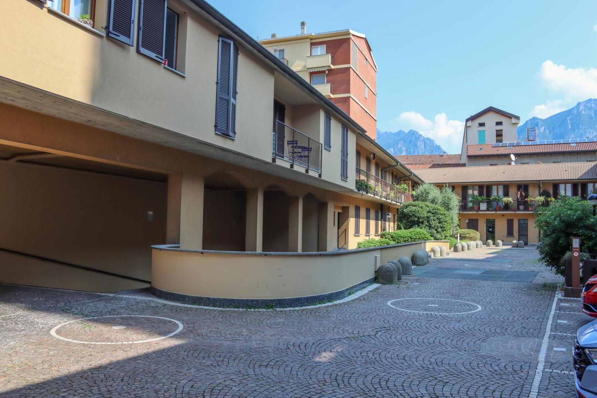 Casa Ardo Wifi & Free Parking In Lecco Center Apartment Bagian luar foto
