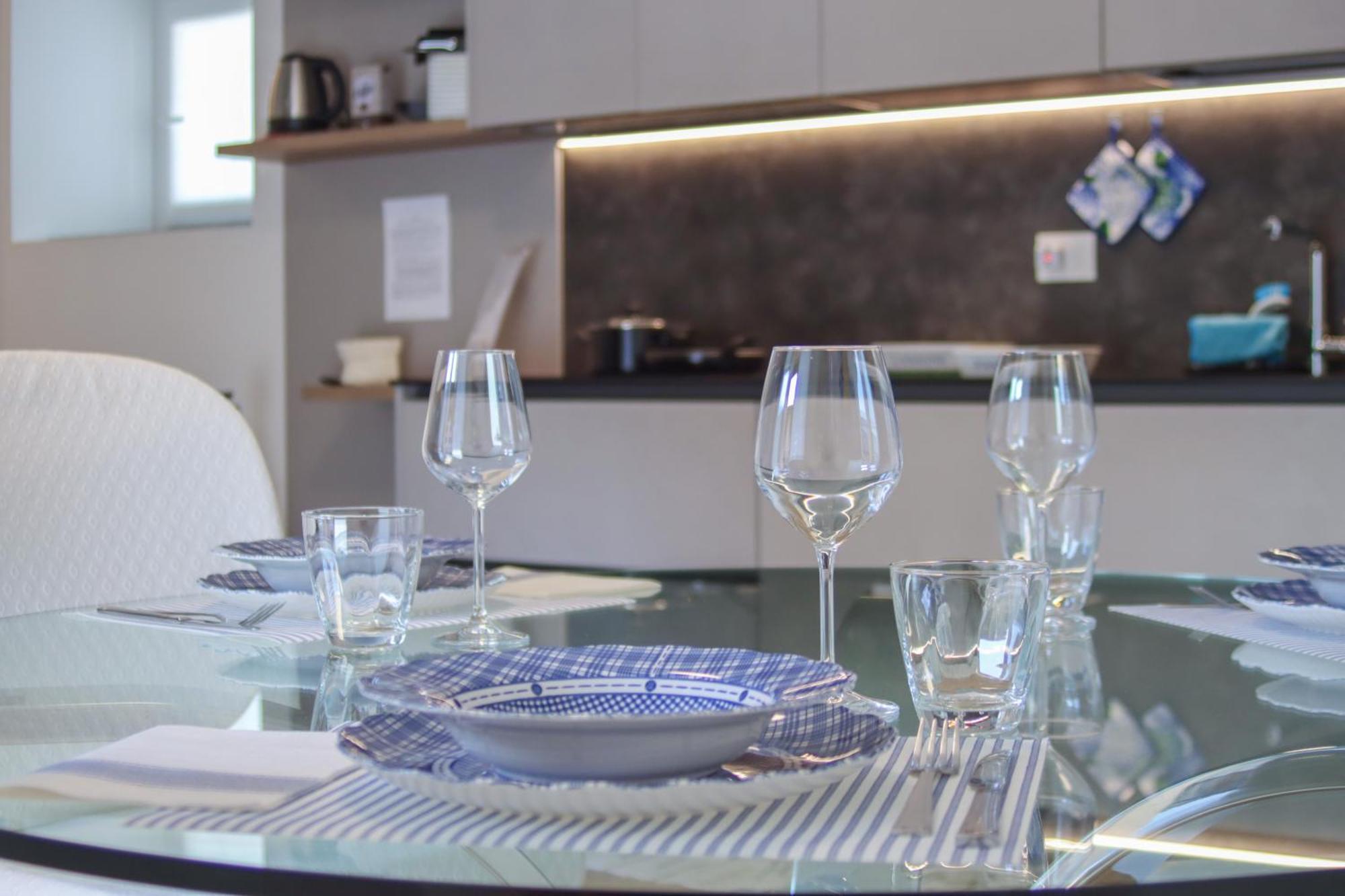 Casa Ardo Wifi & Free Parking In Lecco Center Apartment Bagian luar foto