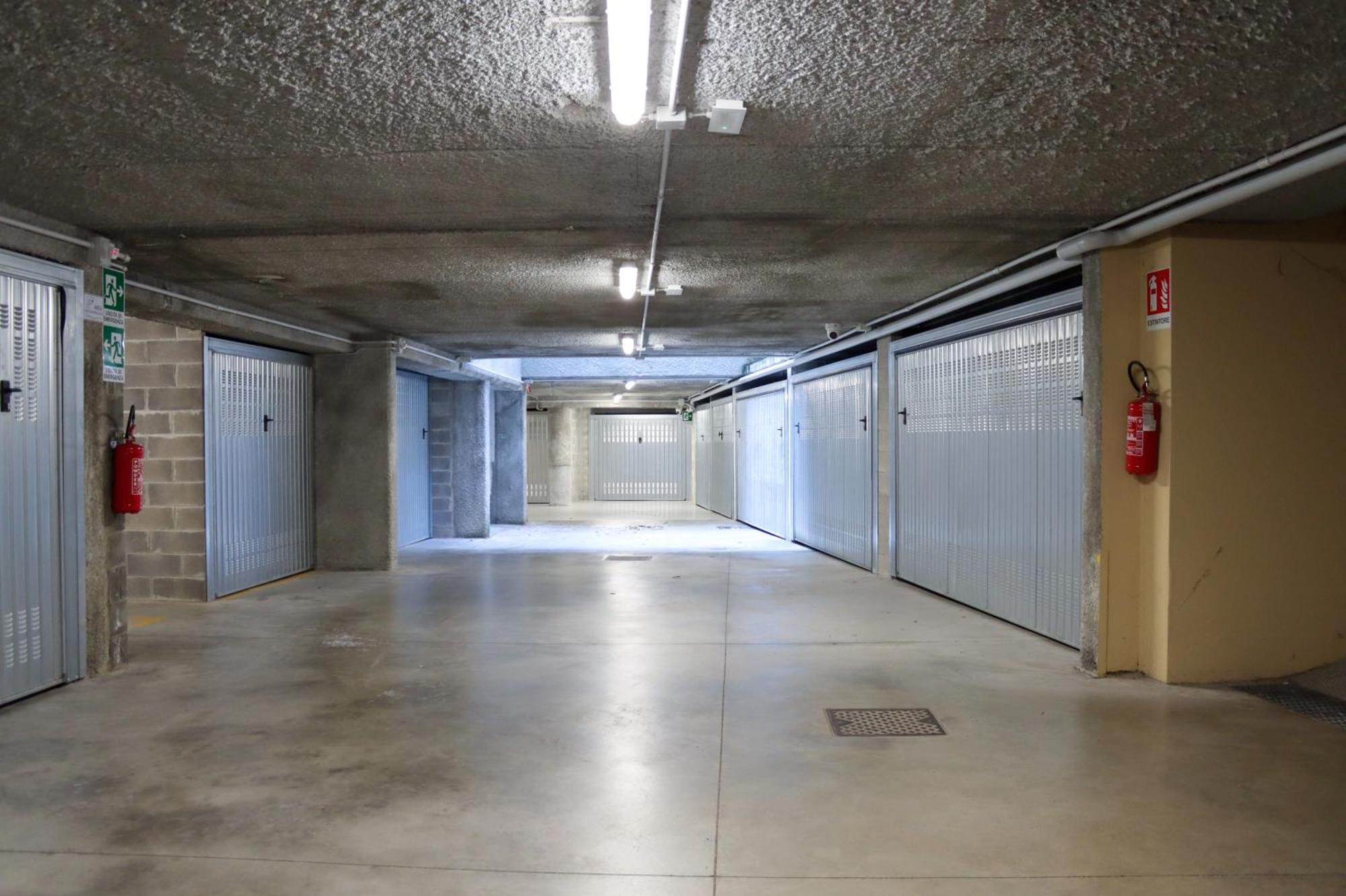 Casa Ardo Wifi & Free Parking In Lecco Center Apartment Bagian luar foto