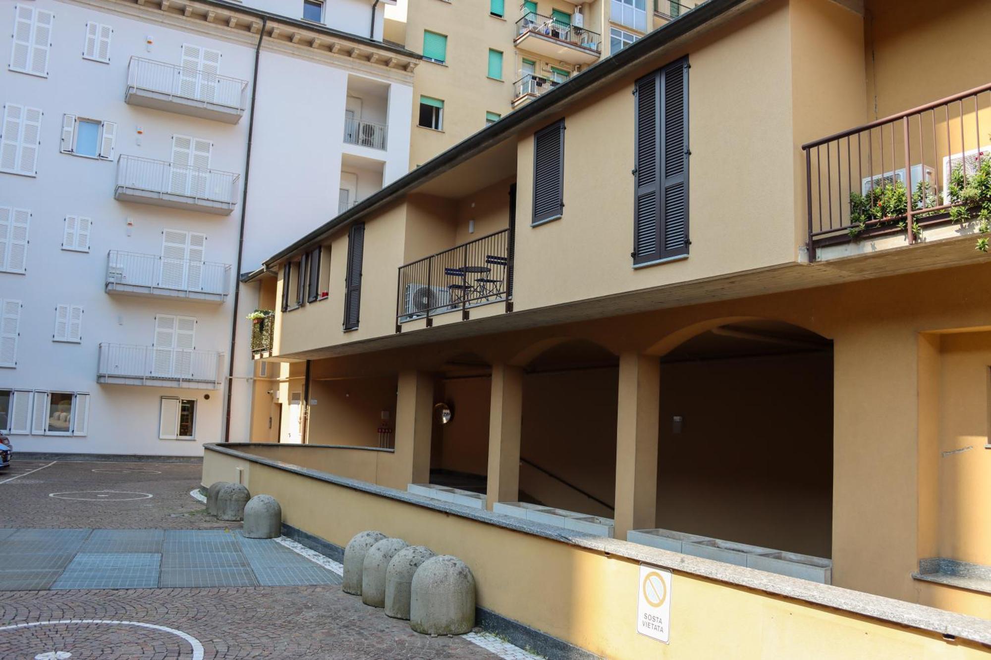 Casa Ardo Wifi & Free Parking In Lecco Center Apartment Bagian luar foto