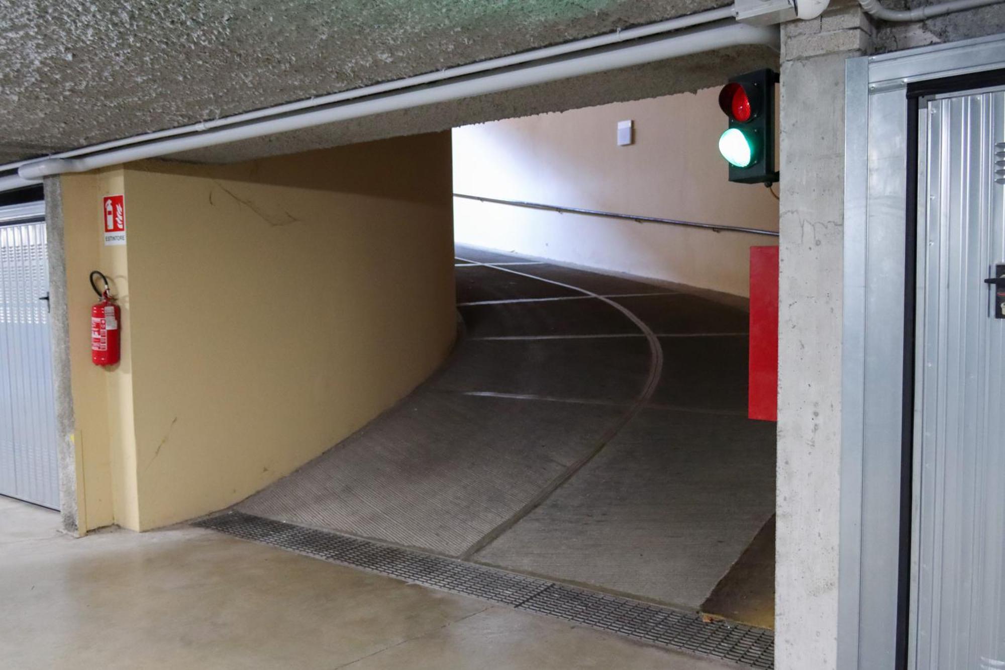 Casa Ardo Wifi & Free Parking In Lecco Center Apartment Bagian luar foto